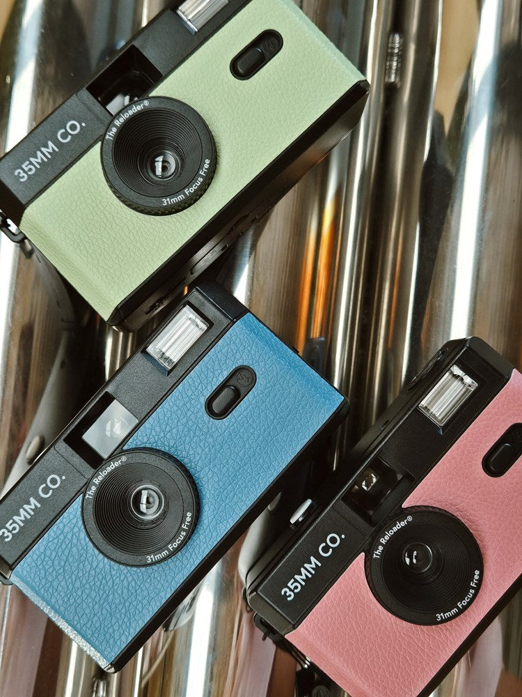 THE RELOADER REUSABLE FILM CAMERA