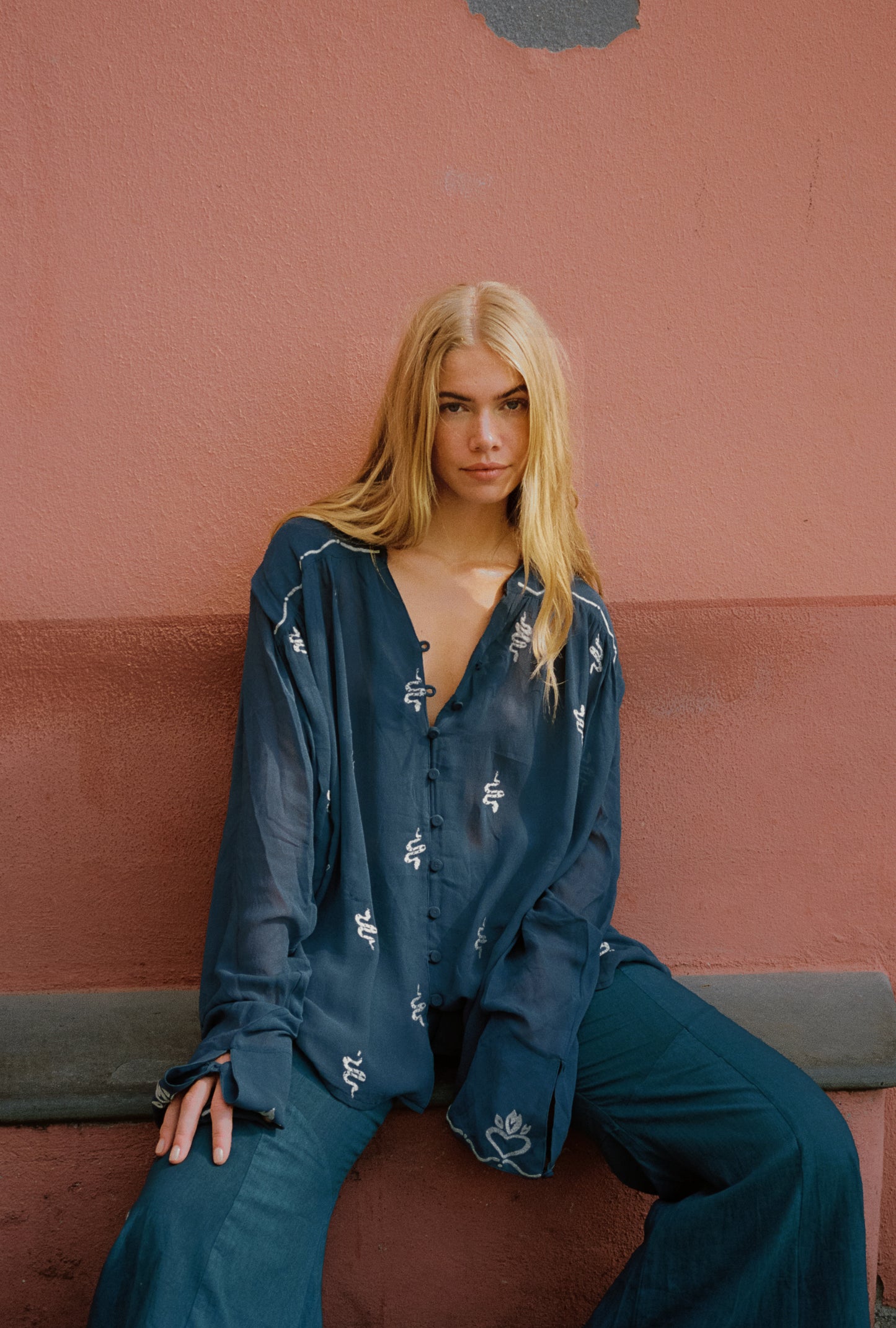 SERPENTINE EMBROIDERED SHIRT