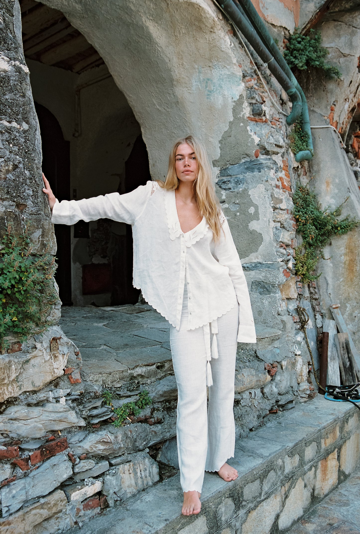 EMPRESS CUTWORK SHIRT
