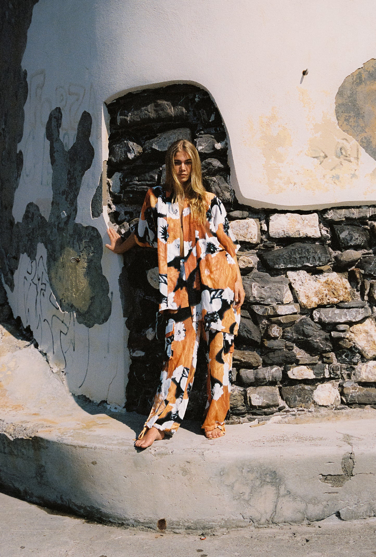 SMOKY DAISY KIMONO