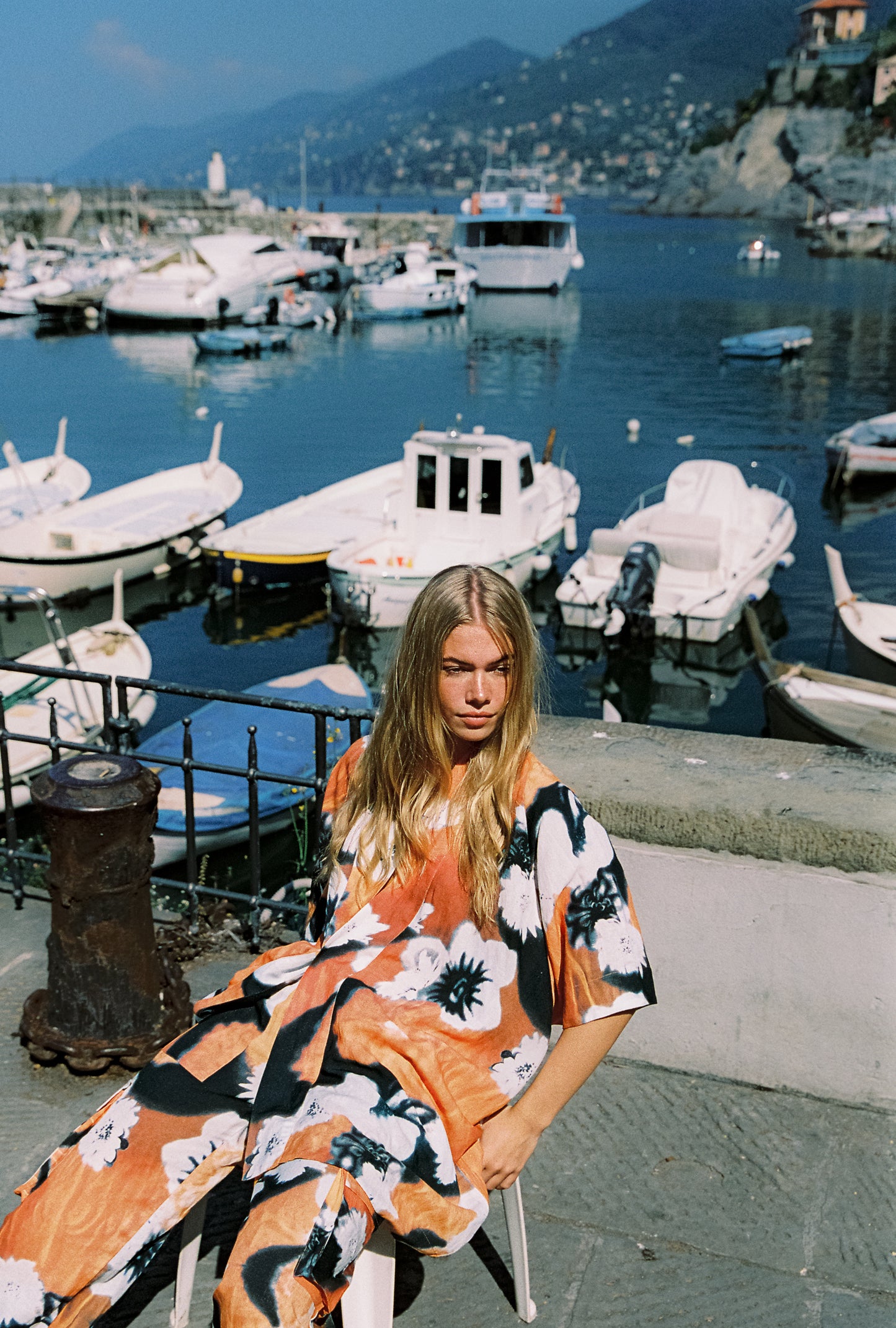SMOKY DAISY KIMONO