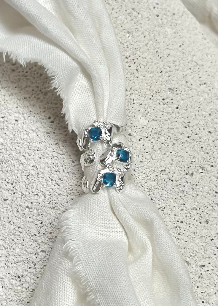 REGIAL GEM HAMMERED RING