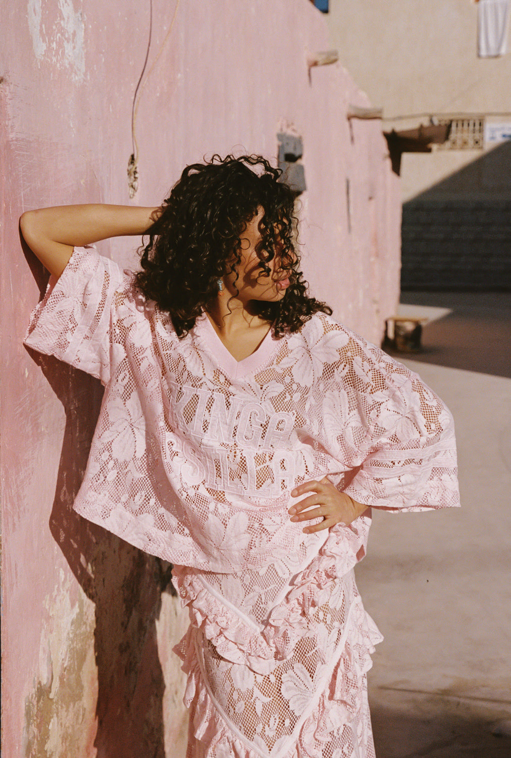 NOVA LACE ONYX TEE