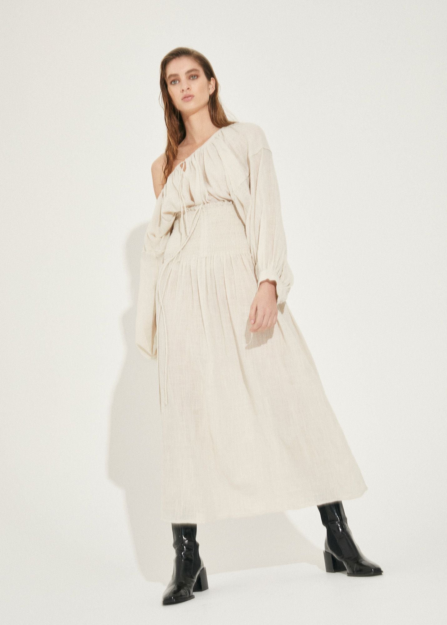 SUPINE SHIRRED SKIRT