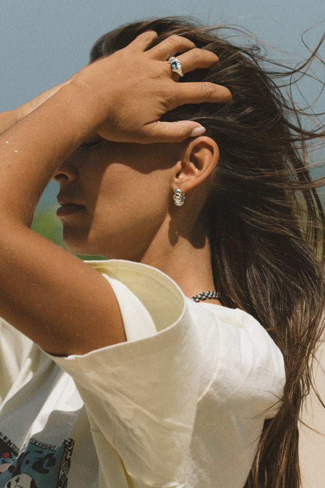 RAIN TWISTED SILVER HOOP