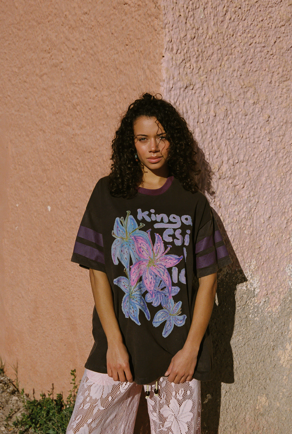 HYPER LILY OG TEE
