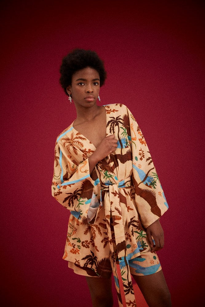 ISLAND SOUVENIR KIMONO
