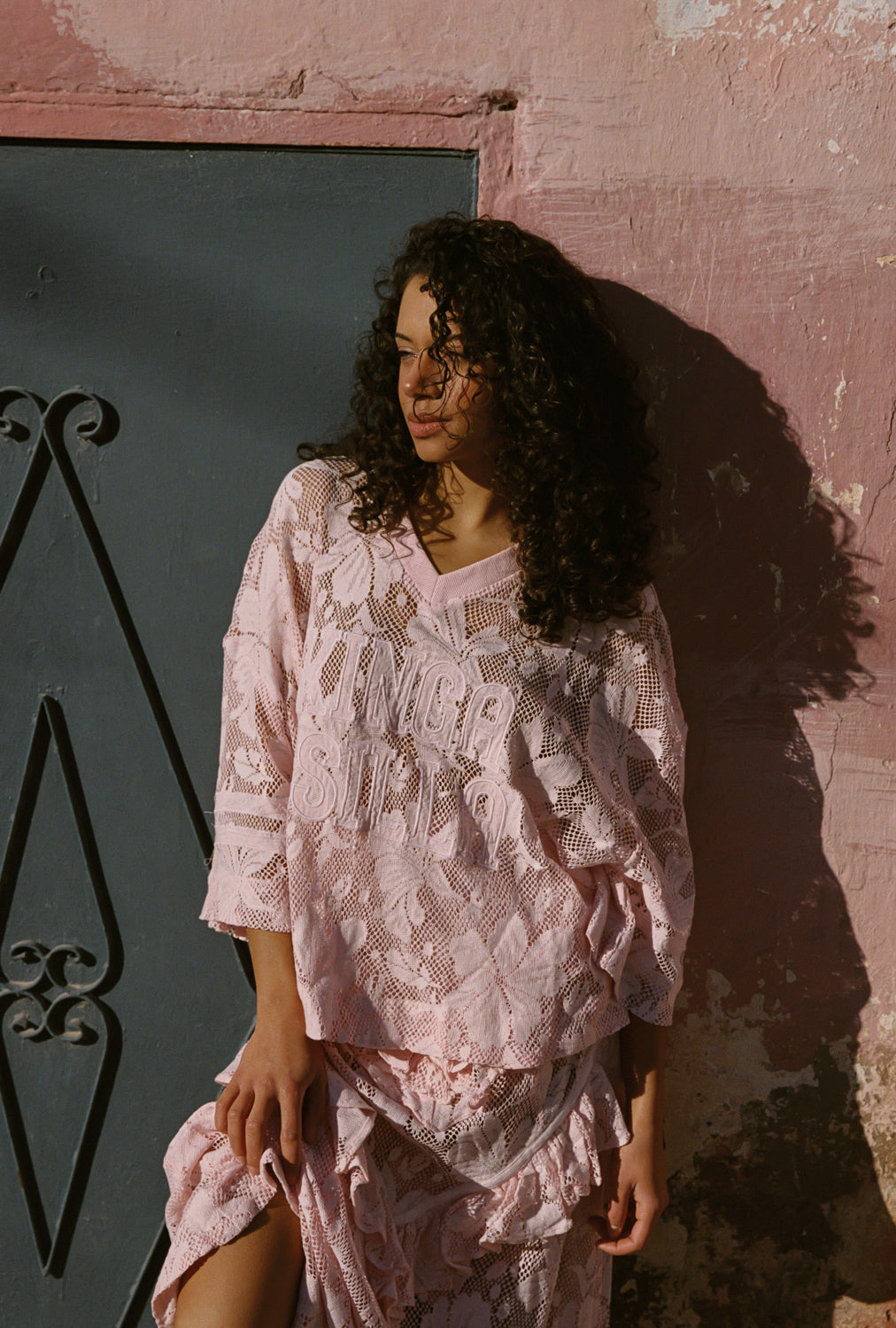 NOVA LACE ONYX  TEE