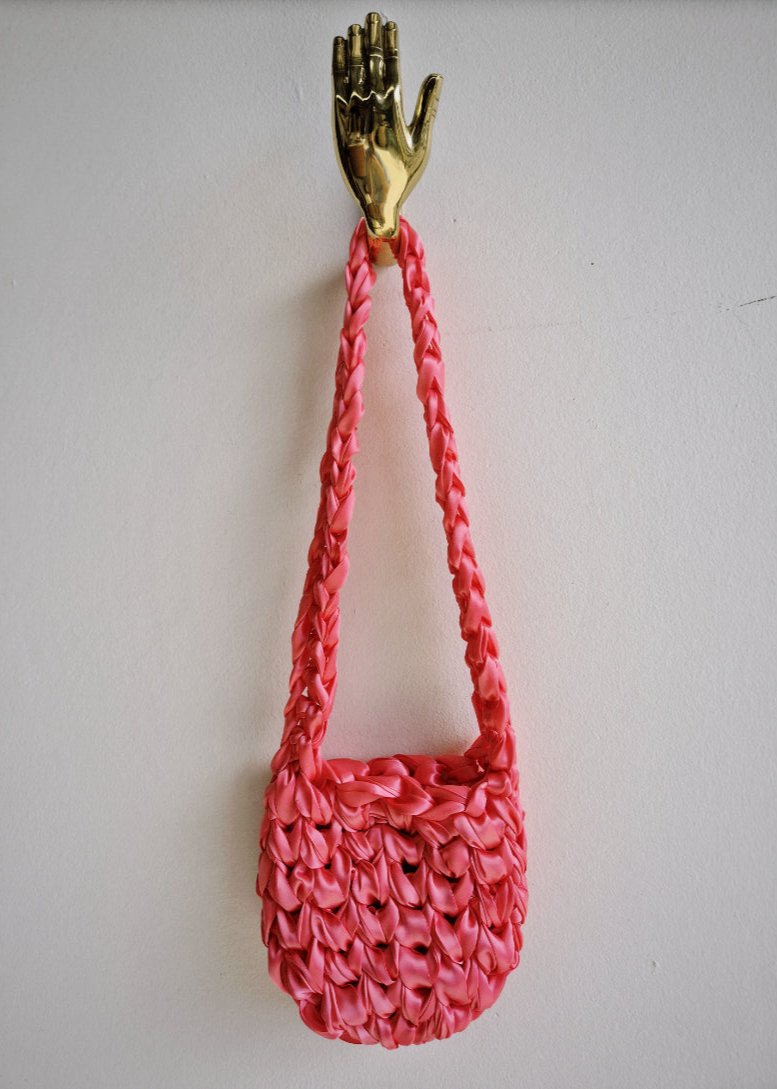 NOTT V CROSSBODY BAG BUBBLEGUM PINK