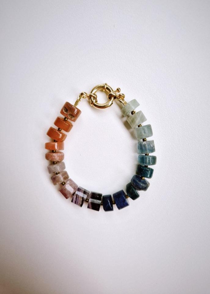 VINTAGE BEAD BRACELET