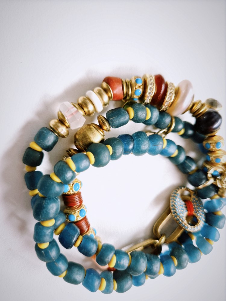 VINTAGE BEAD BRACELET