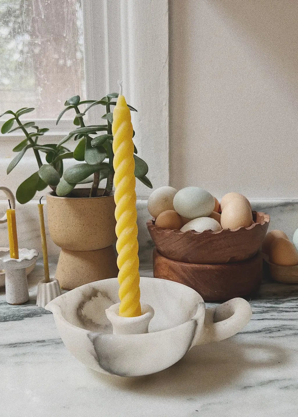 TWISTED TAPER CANDLE