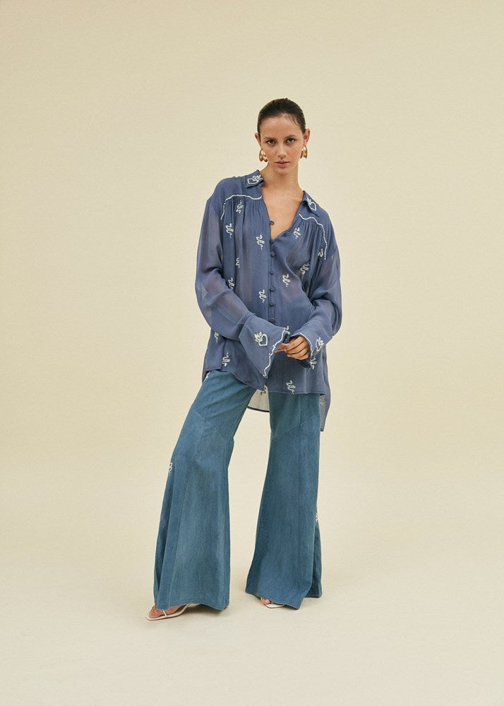 SERPENTINE EMBROIDERED FLARE